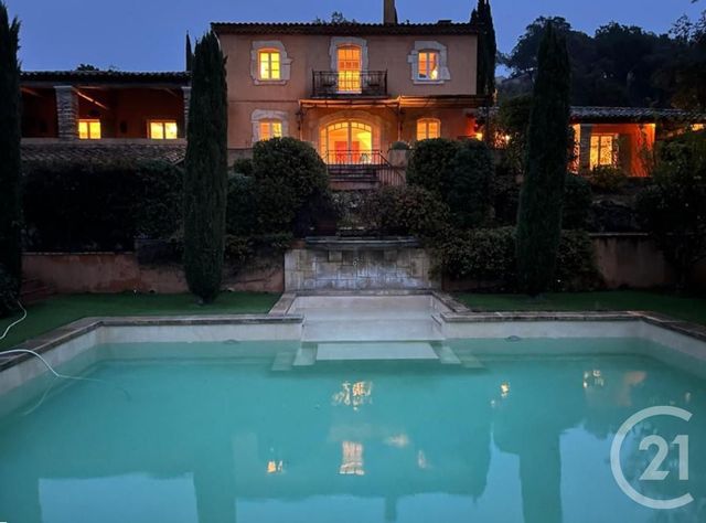 maison à vendre - 8 pièces - 285.63 m2 - LE PLAN DE LA TOUR - 83 - PROVENCE-ALPES-COTE-D-AZUR - Century 21 Thomas Thum Immobilier