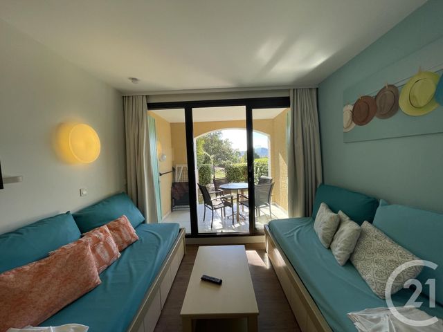Afficher la photo en grand Appartement T2 à vendre - 2 pièces - 22.43 m2 - GRIMAUD - 83 - PROVENCE-ALPES-COTE-D-AZUR - Century 21 Thomas Thum Immobilier