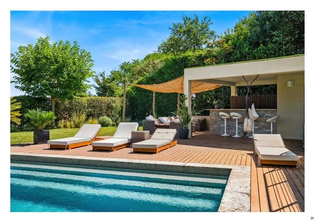 maison à vendre - 7 pièces - 370.0 m2 - RAMATUELLE - 83 - PROVENCE-ALPES-COTE-D-AZUR - Century 21 Thomas Thum Immobilier