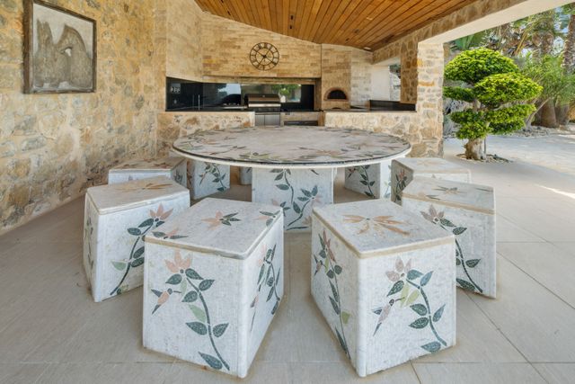 maison à vendre - 15 pièces - 580.0 m2 - GRIMAUD - 83 - PROVENCE-ALPES-COTE-D-AZUR - Century 21 Thomas Thum Immobilier