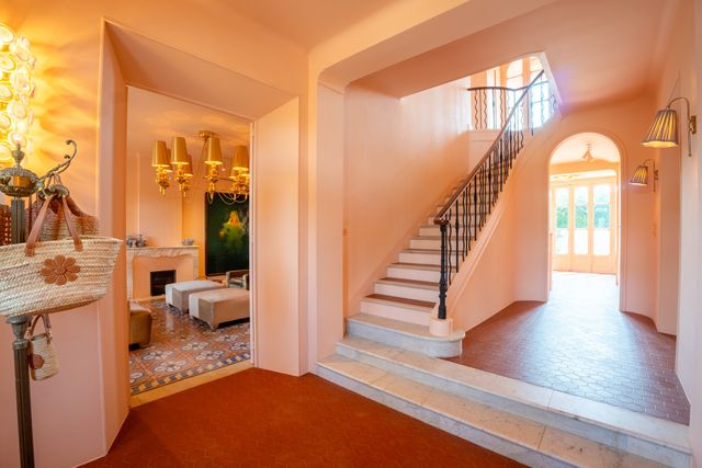 maison à vendre - 6 pièces - 320.0 m2 - ST TROPEZ - 83 - PROVENCE-ALPES-COTE-D-AZUR - Century 21 Thomas Thum Immobilier