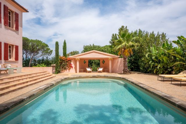 maison à vendre - 6 pièces - 320.0 m2 - ST TROPEZ - 83 - PROVENCE-ALPES-COTE-D-AZUR - Century 21 Thomas Thum Immobilier