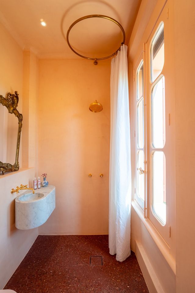 maison à vendre - 6 pièces - 320.0 m2 - ST TROPEZ - 83 - PROVENCE-ALPES-COTE-D-AZUR - Century 21 Thomas Thum Immobilier
